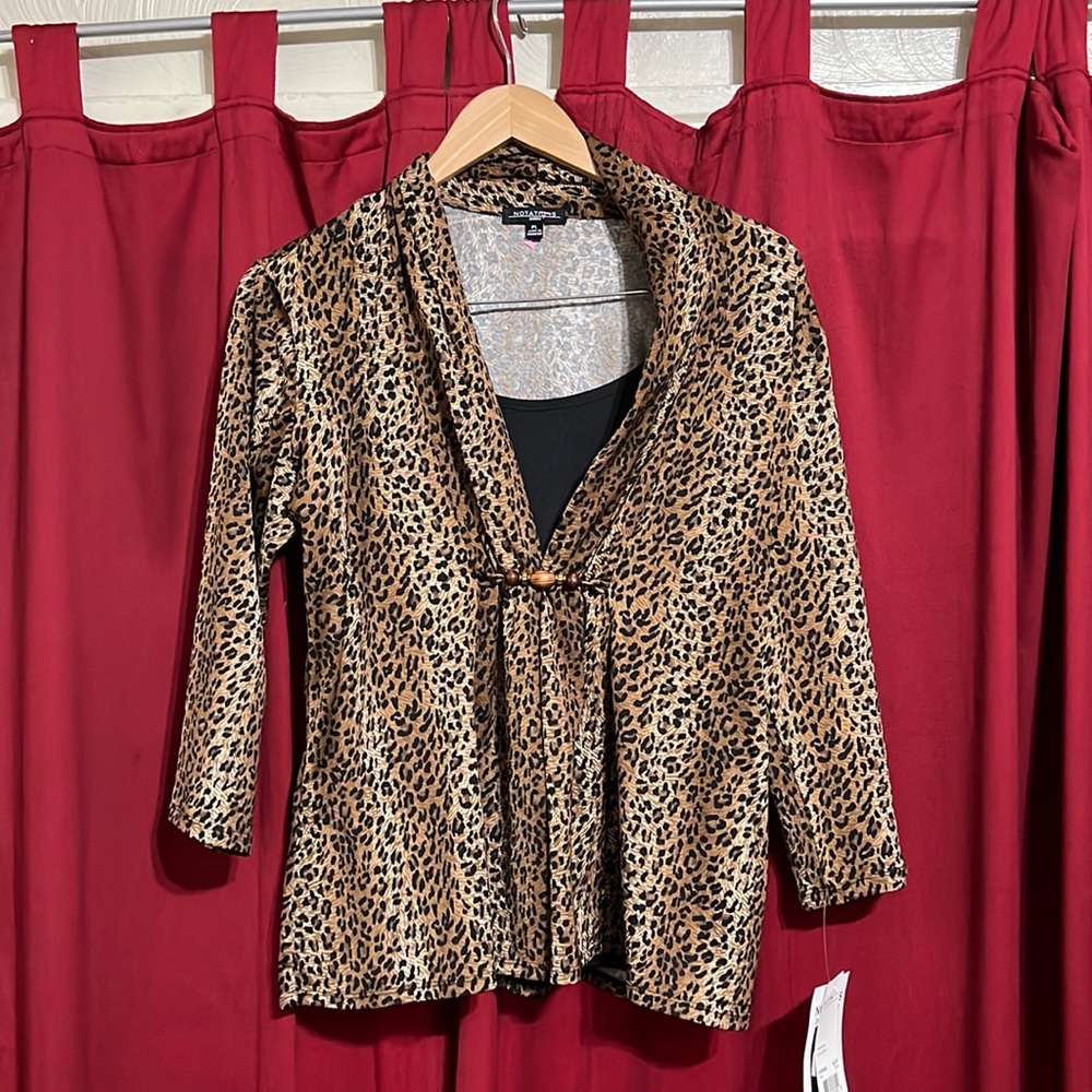 Notations leopard top NWT PL